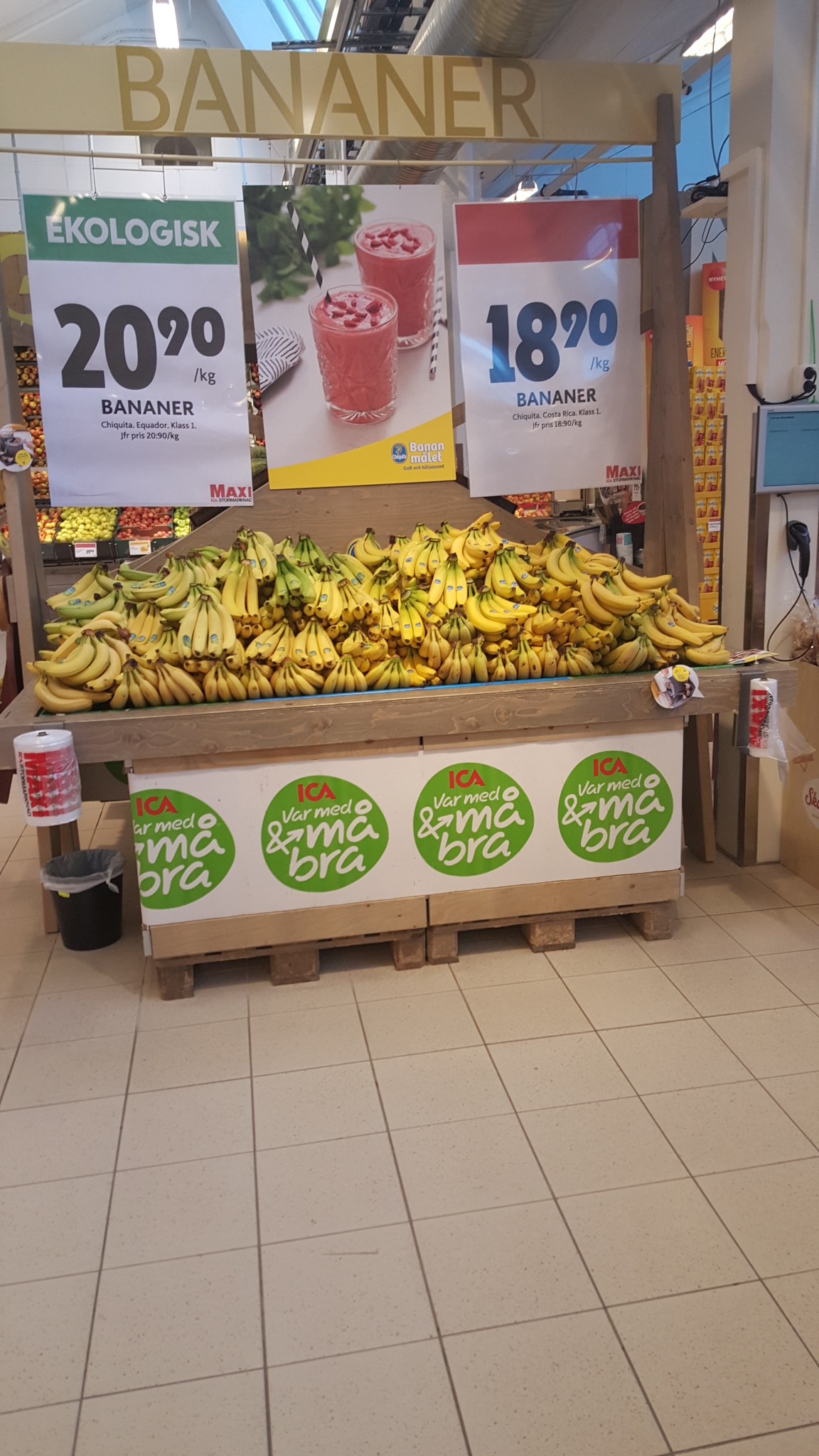 Bananer i monter