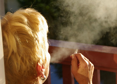 Svenskarna önskar en tuffare tobakslagstiftning