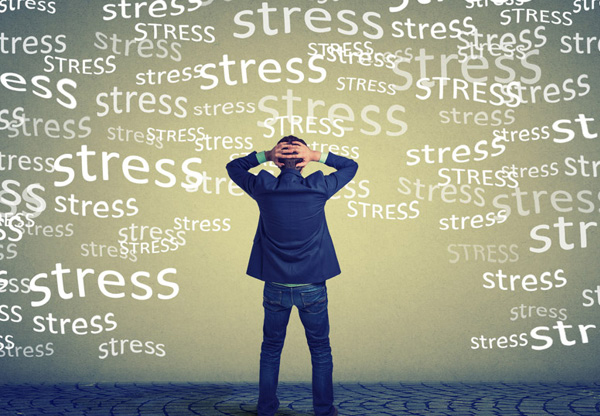 13 vanliga symtom på långvarig stress