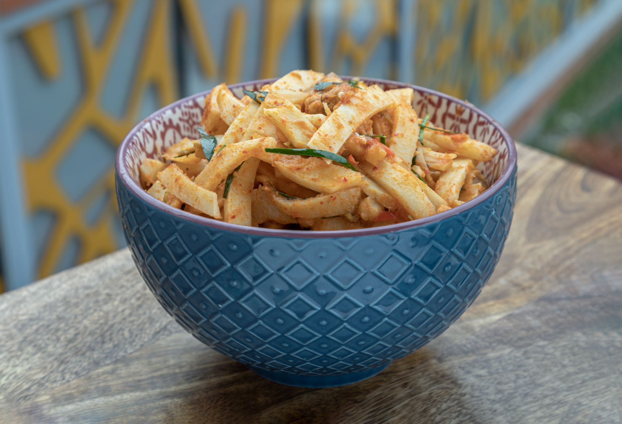 Skål med tilagade bambuskott