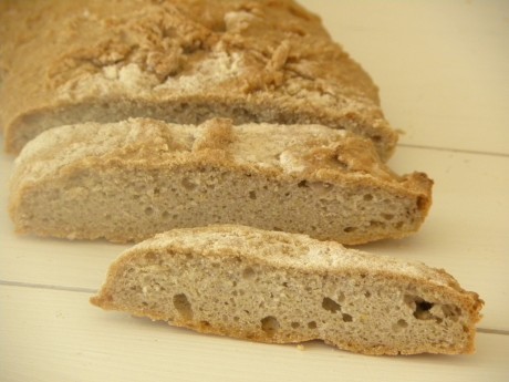 Glutenfritt bröd i skivor